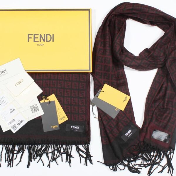 Replica Fendi Schal